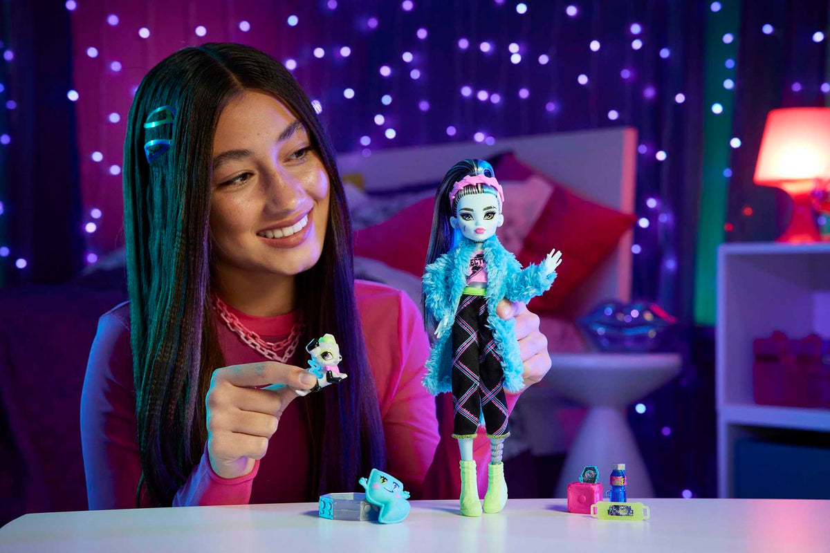 Monster High Creepover Party Doll L438