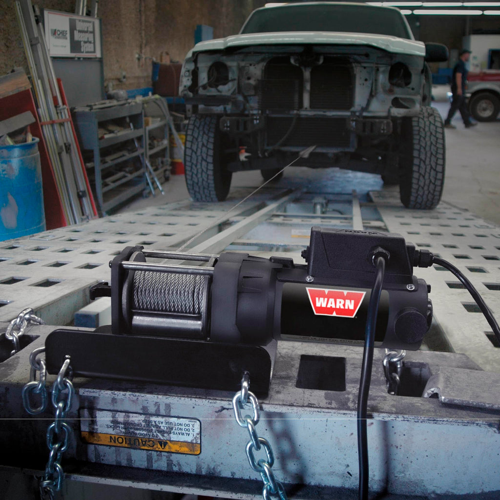 12V Electric Winch with 2000 lb Pulling Capacity C6685
